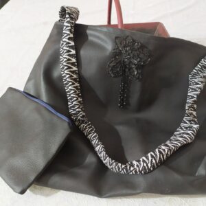 TOTE BAG BLACK AND WHITE