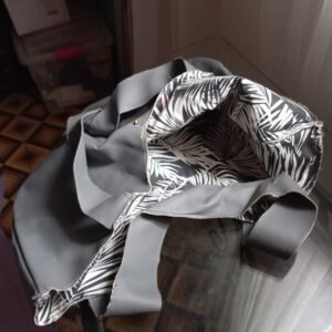 GREY AND WHITE TOTE BAG